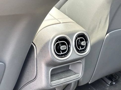 Certified 2026 Mercedes-Benz GLC 300 4MATIC image 31