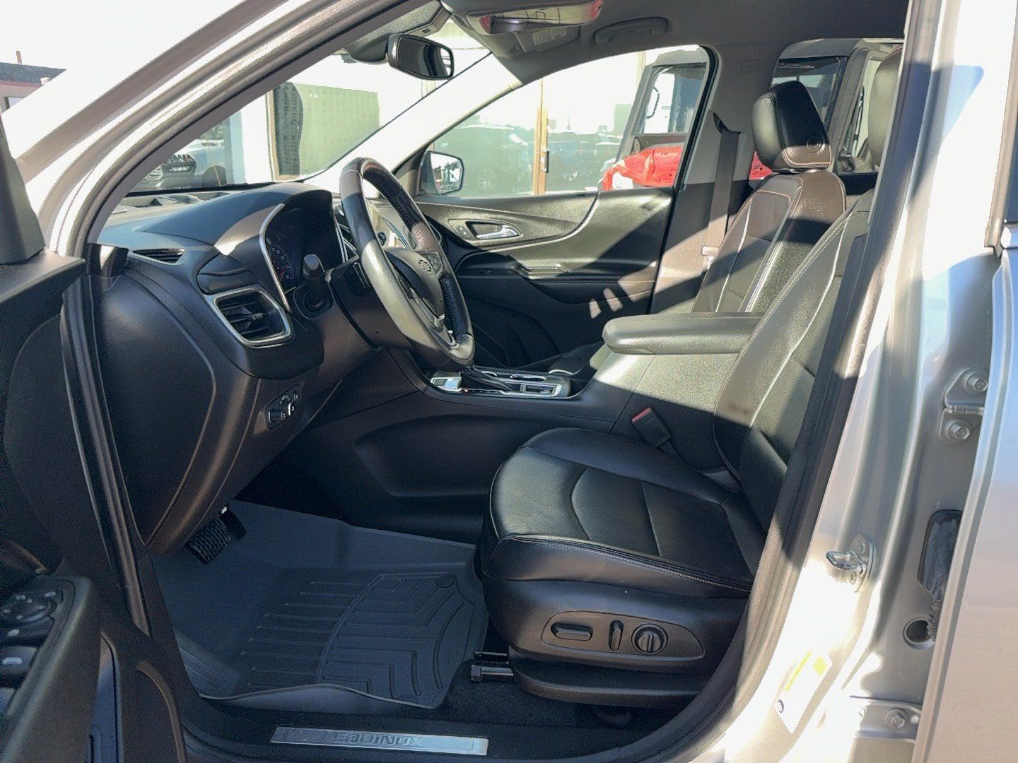 Used 2021 Chevrolet Equinox Premier AWD/4WD image 13