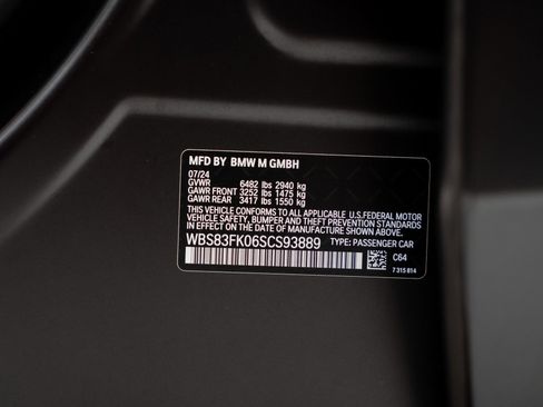 Used 2025 BMW M5 w/ Carbon Package image 62