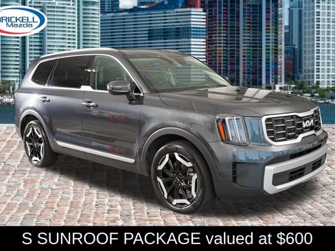 Used 2024 Kia Telluride S w/ S Sunroof Package FWD image 1