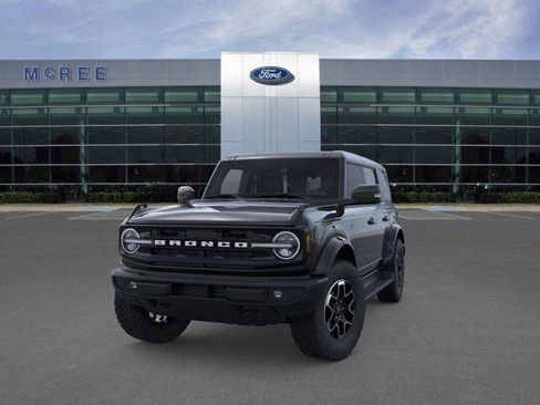 New 2025 Ford Bronco Outer Banks image 2