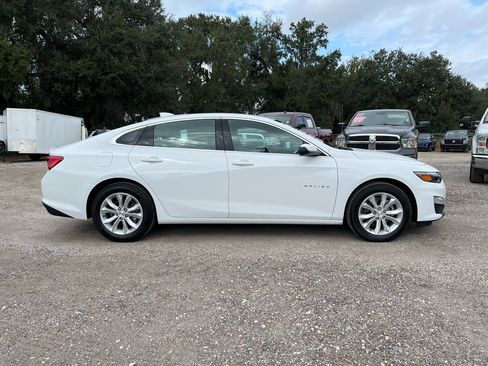 Used 2024 Chevrolet Malibu LT image 2