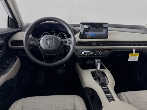 New 2026 Honda HR-V LX image 25