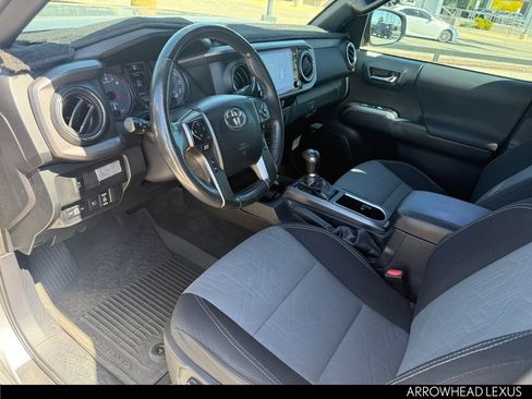 Used 2021 Toyota Tacoma TRD Off-Road w/ Technology Package image 13