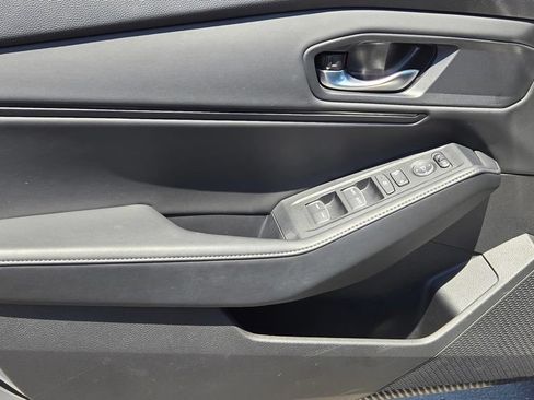 Used 2025 Honda Accord Sport image 15