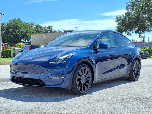 Used 2022 Tesla Model Y Performance AWD/4WD image 3