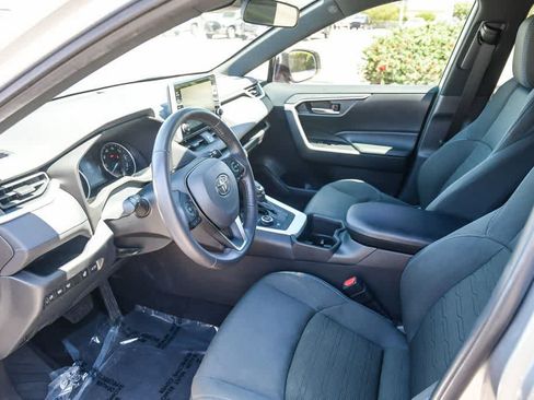 Used 2022 Toyota RAV4 SE AWD/4WD image 16