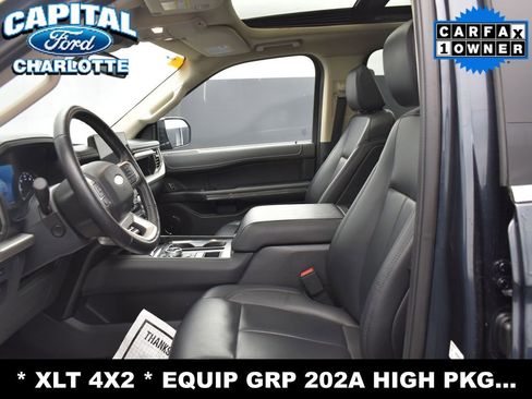 Used 2024 Ford Expedition Max XLT image 13