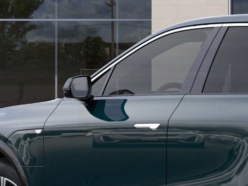 New 2025 Cadillac Lyriq Luxury image 12