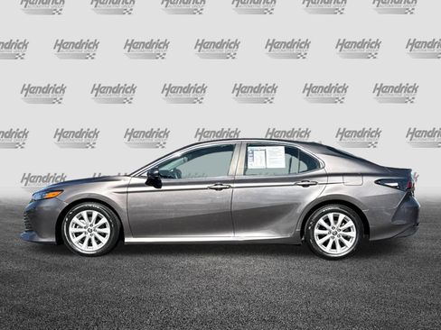 Used 2020 Toyota Camry LE FWD image 8