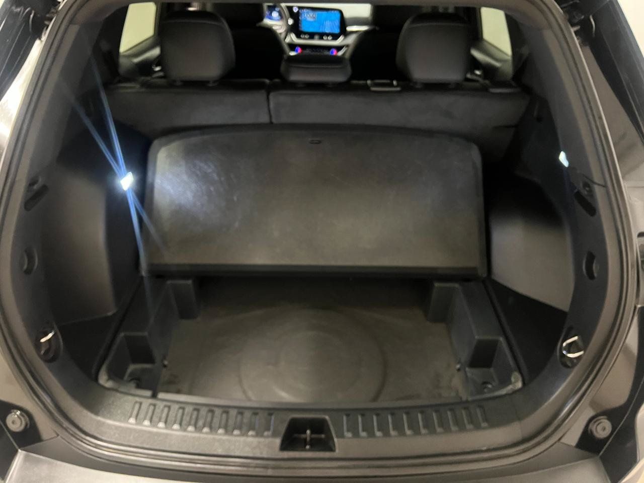 Used 2025 Chevrolet Equinox LT w/ Convenience Package II FWD image 46