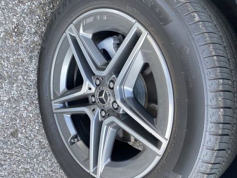 Certified 2024 Mercedes-Benz GLE 450 4MATIC image 18