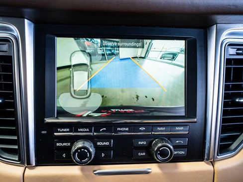 Used 2016 Porsche Macan S image 48