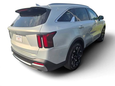 New 2026 Kia Sorento EX FWD image 13