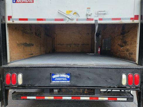 Used 2016 Ford F550 2WD Regular Cab Super Duty image 23