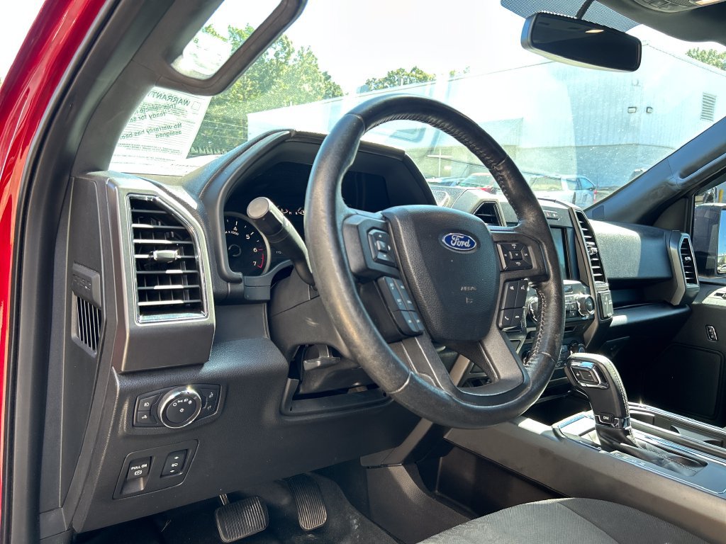 Used 2018 Ford F150 XLT w/ Equipment Group 302A Luxury AWD/4WD image 9