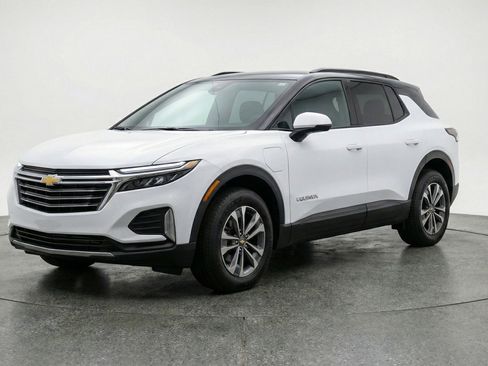 Used 2025 Chevrolet Equinox LT FWD image 3