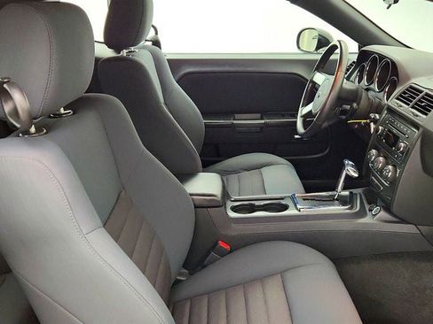 Used 2010 Dodge Challenger R/T RWD image 23