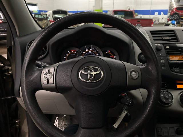 Used 2011 Toyota RAV4 4WD V6 w/ Upgrade Value Pkg image 22