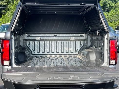 Used 2023 Chevrolet Colorado Trail Boss w/ Advanced Trailering Package AWD/4WD image 15