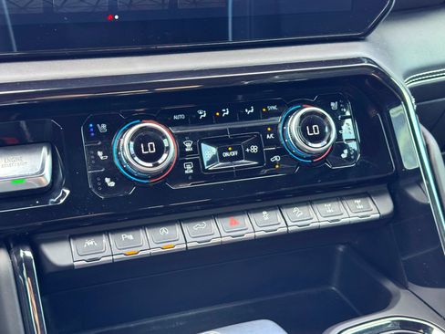 Used 2024 GMC Sierra 1500 AT4X w/ AT4X AEV Edition image 32