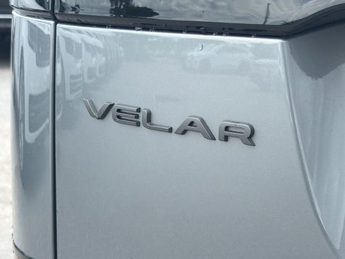 Used 2026 Land Rover Range Rover Velar Dynamic SE AWD/4WD image 11
