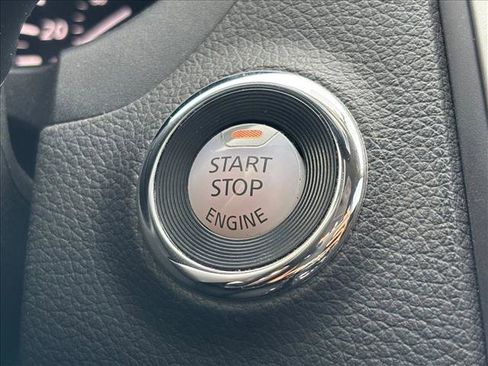 Used 2018 Nissan Altima 2.5 SR w/ SR Midnight Edition image 11