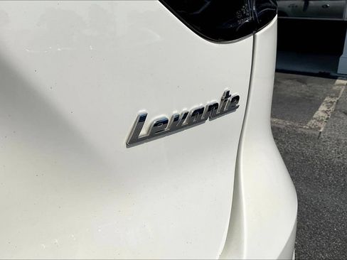 Used 2022 Maserati Levante Modena AWD/4WD image 23