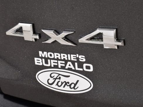 Used 2017 Jeep Cherokee Latitude AWD/4WD image 23