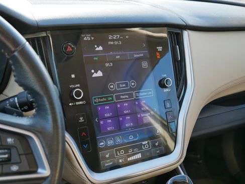 Used 2022 Subaru Outback Premium image 22