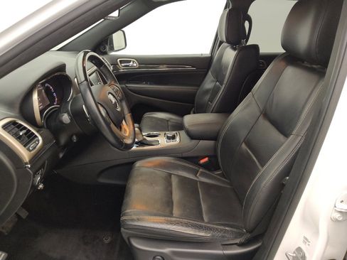 Used 2017 Jeep Grand Cherokee Overland w/ Jeep Active Safety Group image 17