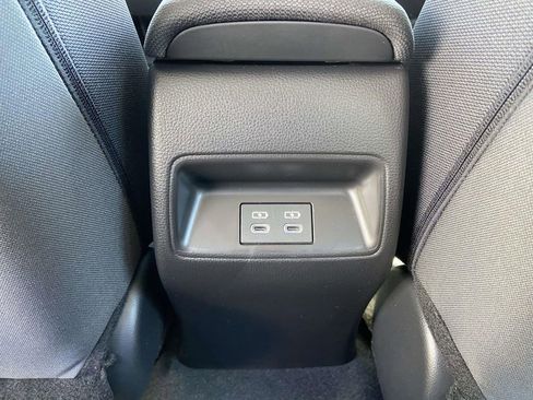 Used 2025 Toyota Corolla LE FWD image 14