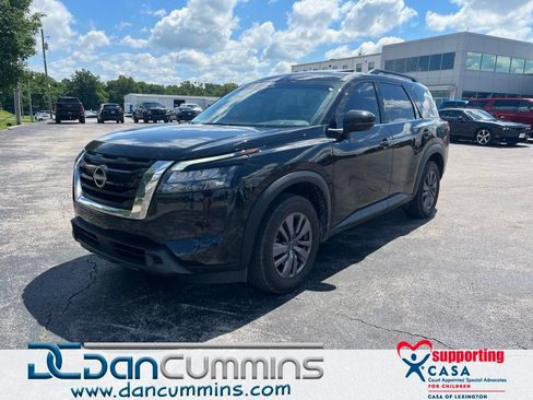 Used 2023 Nissan Pathfinder SV w/ SV Premium Package AWD/4WD image 1