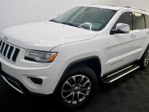 Used 2016 Jeep Grand Cherokee Limited w/ Luxury Group II image 2