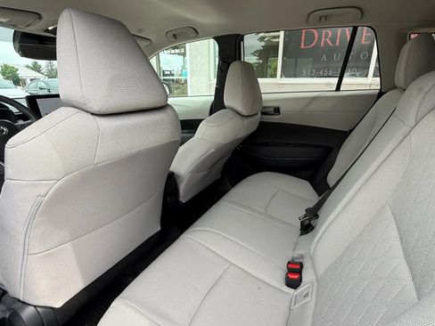 Used 2026 Toyota Corolla Cross LE AWD/4WD image 10