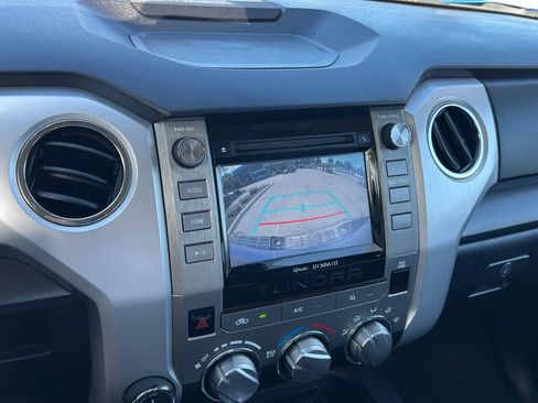 Used 2018 Toyota Tundra SR5 w/ SR5 Upgrade Package AWD/4WD image 25