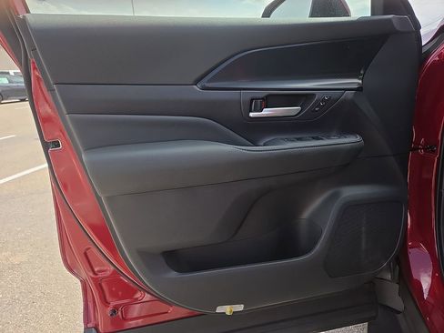 New 2026 Toyota Grand Highlander AWD Hybrid image 17