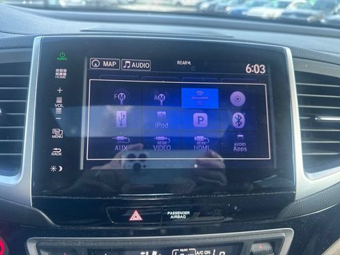 Used 2016 Honda Pilot Elite image 14