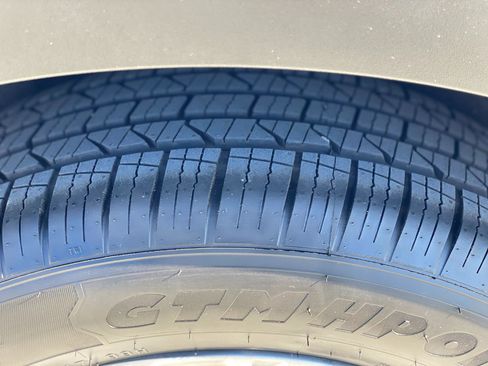 Used 2019 Volkswagen Tiguan S image 15