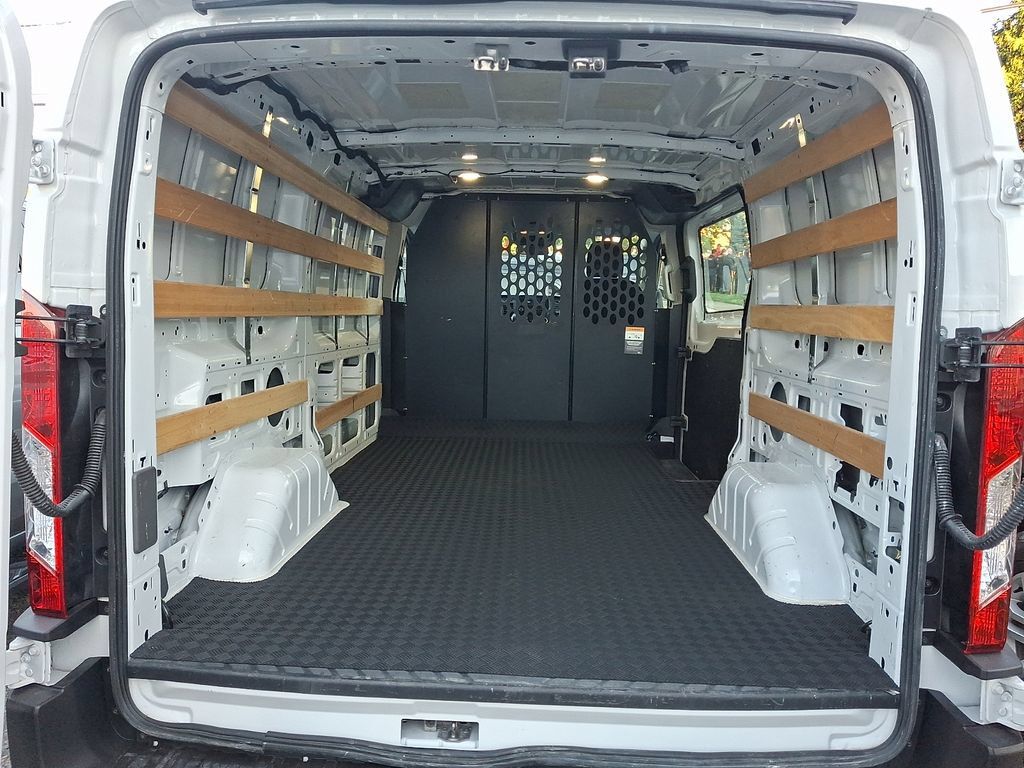 Used 2025 Ford Transit 250 Low Roof w/ Exterior Upgrade Package RWD image 28