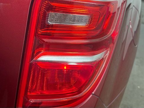 Used 2017 Chevrolet Equinox LT w/ Convenience Package image 30