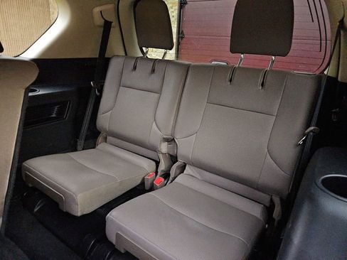 Used 2023 Lexus GX 460 Premium w/ Premium Package image 21