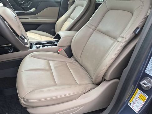 Certified 2022 Lincoln Corsair AWD w/ Premium Package image 12