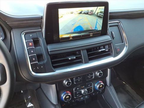 Used 2024 GMC Yukon XL SLT image 6