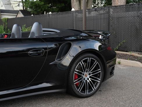 Used 2014 Porsche 911 Turbo image 44