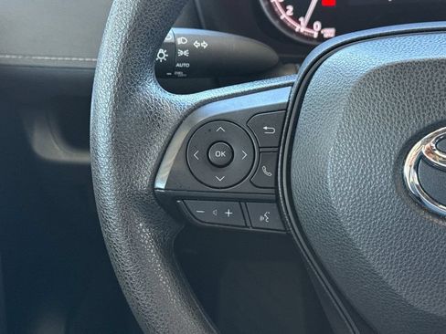 Used 2024 Toyota RAV4 XLE FWD image 35