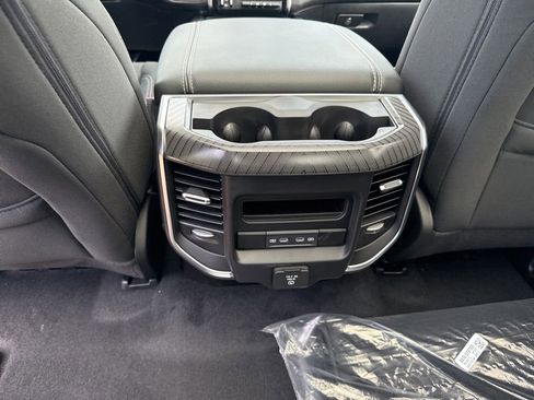 New 2026 RAM 1500 4x4 Crew Cab image 22