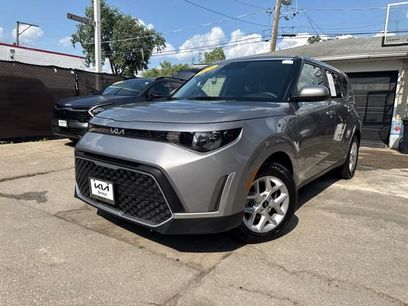 Certified 2025 Kia Soul LX w/ LX Technology Package