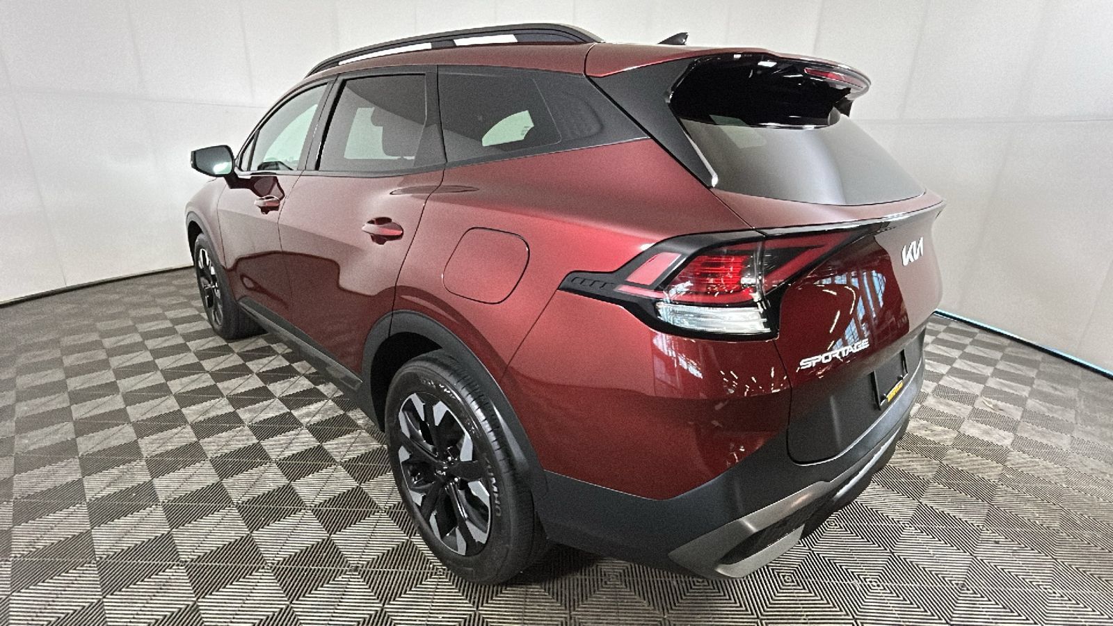 Used 2024 Kia Sportage X-Line w/ X-Line Premium Package AWD/4WD image 5