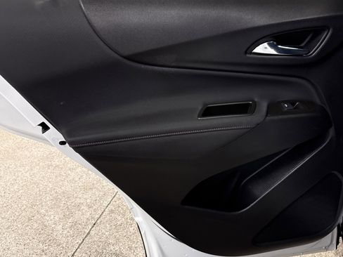 Used 2024 Chevrolet Equinox RS image 11